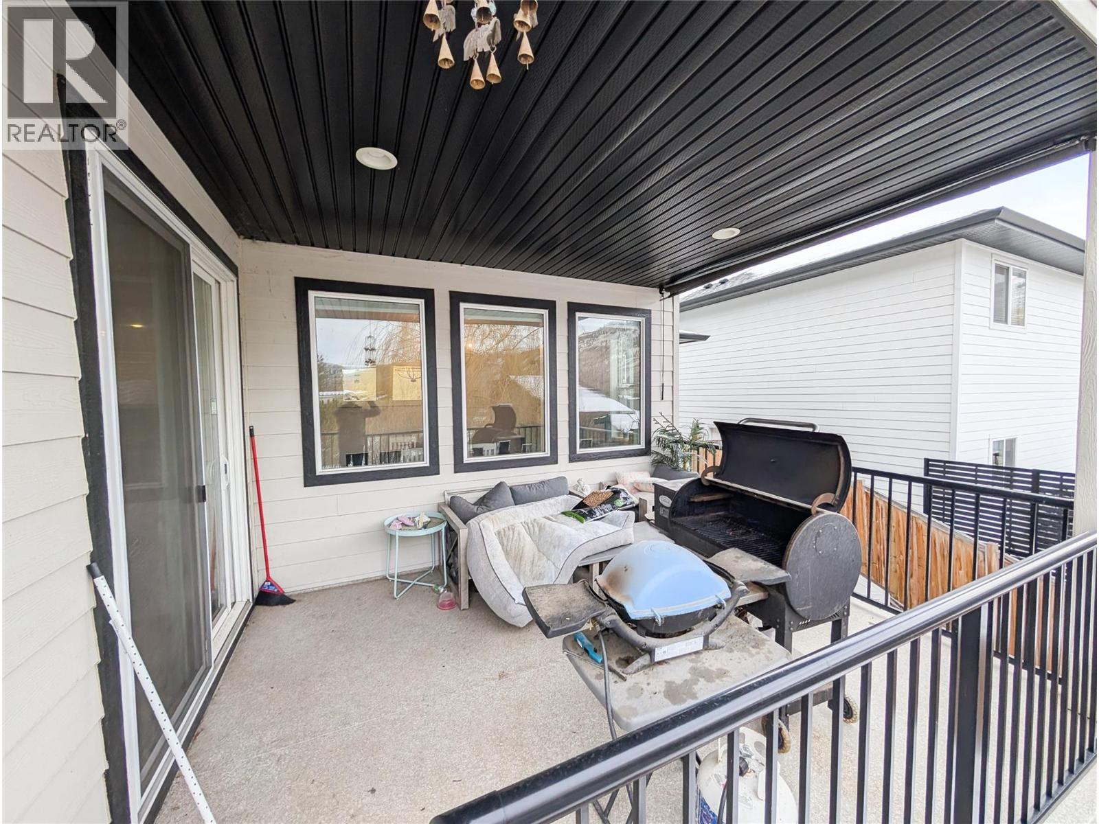 2710 Beachmount Crescent, Kamloops, British Columbia  V2B 0E6 - Photo 33 - 10372082