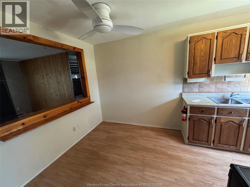 2649 Vine Court, Windsor, Ontario  N8T 2X3 - Photo 6 - 26011327