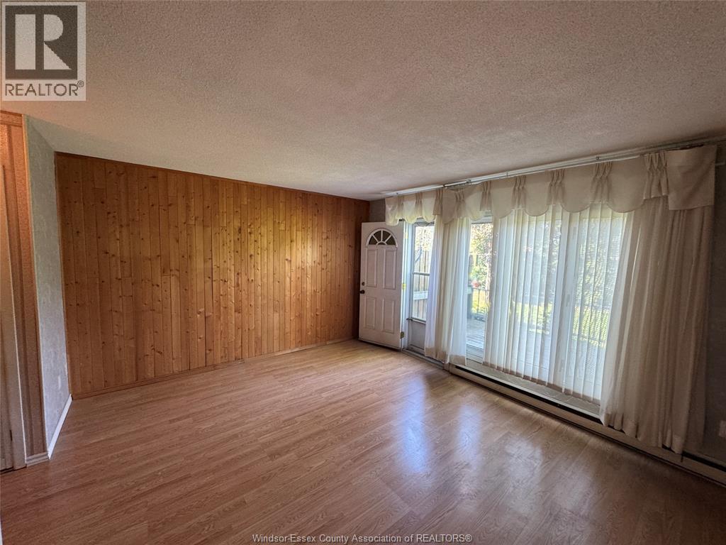 2649 Vine Court, Windsor, Ontario  N8T 2X3 - Photo 8 - 26011327