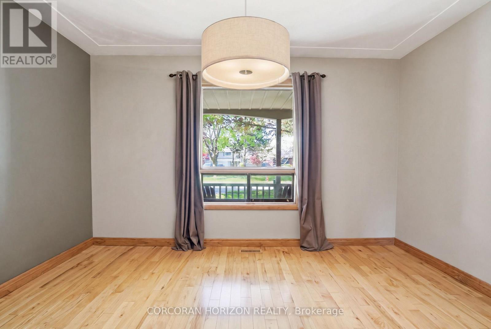 34 Yule Place, Kitchener, Ontario  N2B 2J8 - Photo 19 - X13146524