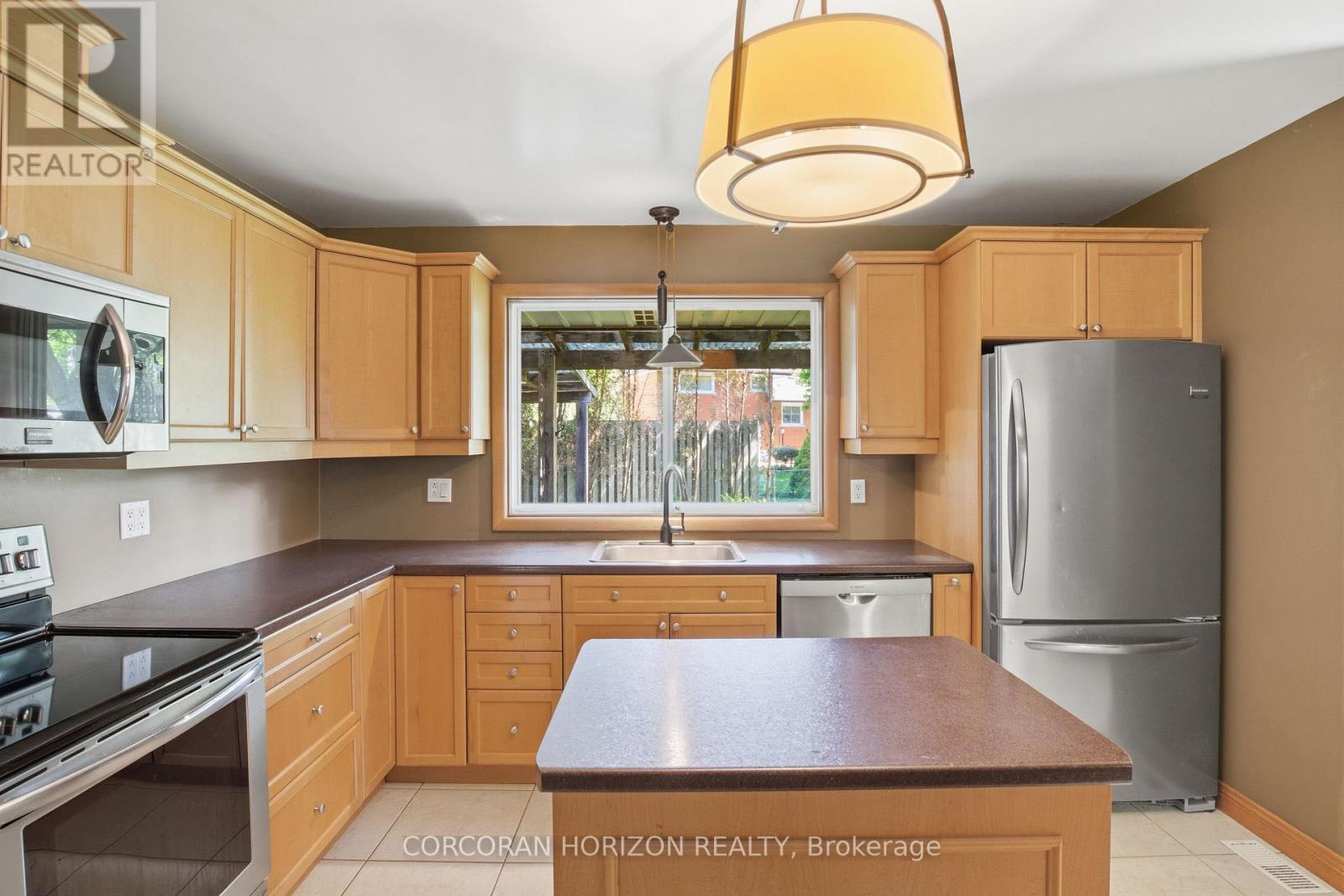 34 Yule Place, Kitchener, Ontario  N2B 2J8 - Photo 22 - X13146524