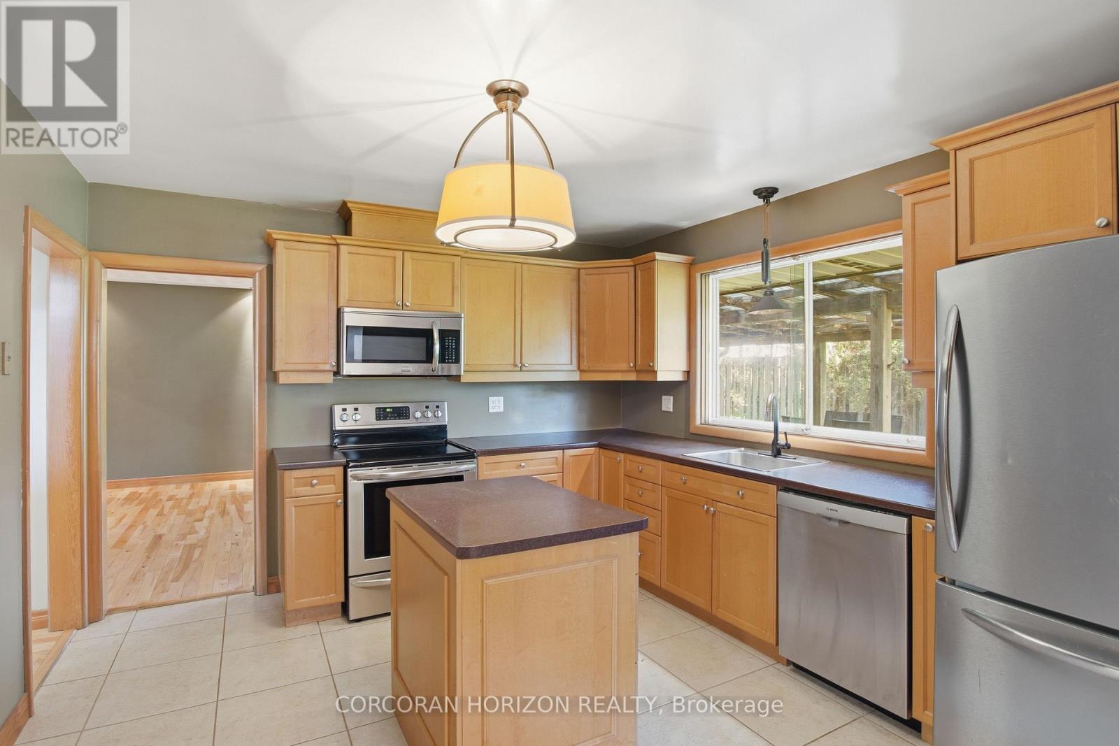 34 Yule Place, Kitchener, Ontario  N2B 2J8 - Photo 24 - X13146524