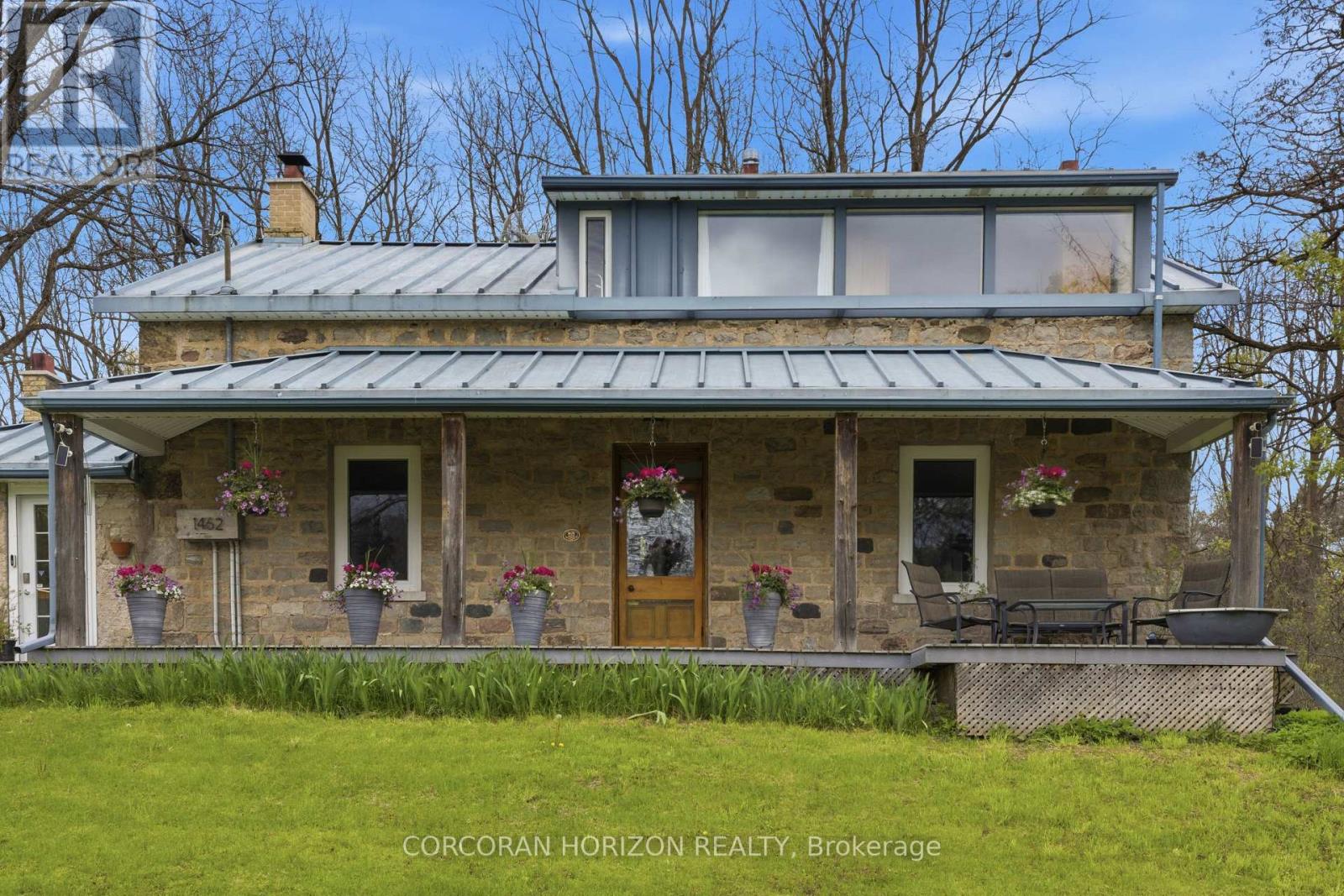 1462 Beke Road, North Dumfries, Ontario  N1R 5S5 - Photo 2 - X13146534