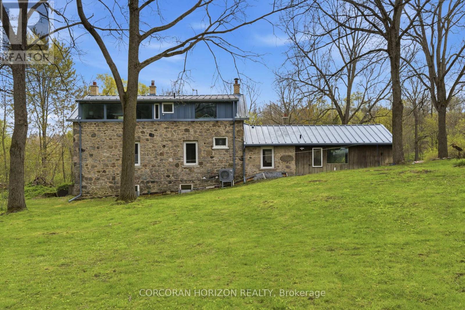 1462 Beke Road, North Dumfries, Ontario  N1R 5S5 - Photo 35 - X13146534