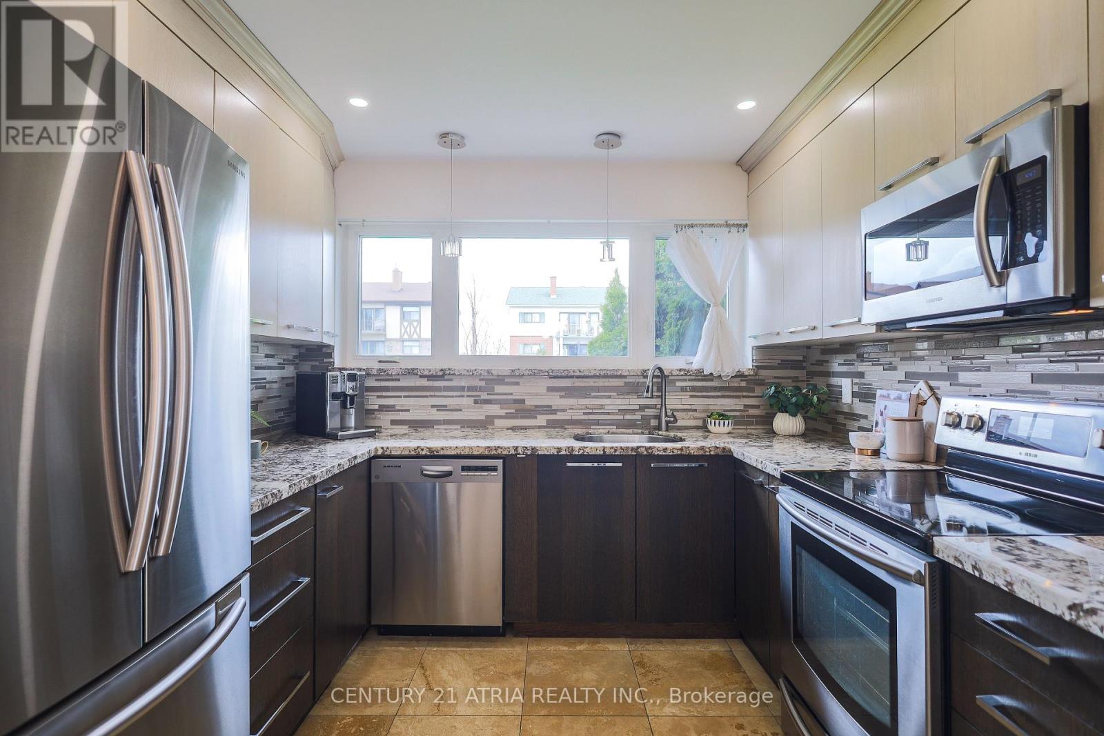 254 The West Mall, Toronto, Ontario  M9C 1C5 - Photo 18 - W13089376