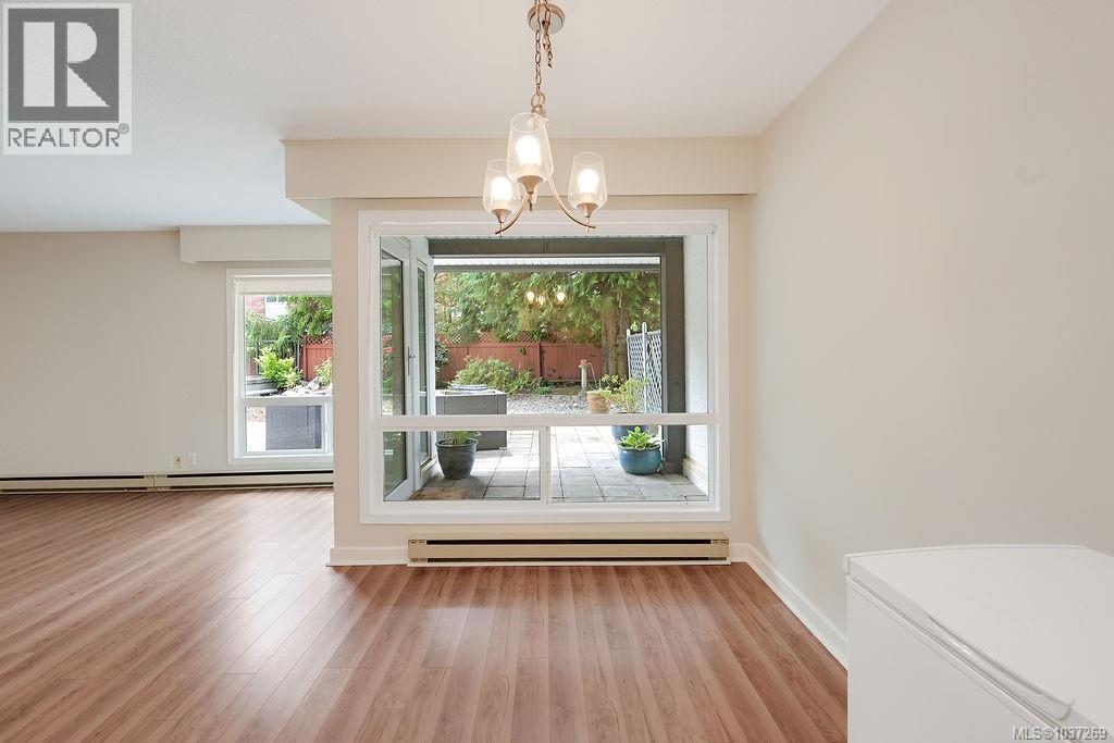 105 1725 Cedar Hill Cross Rd, Saanich, British Columbia  V8P 2P8 - Photo 17 - 1037269