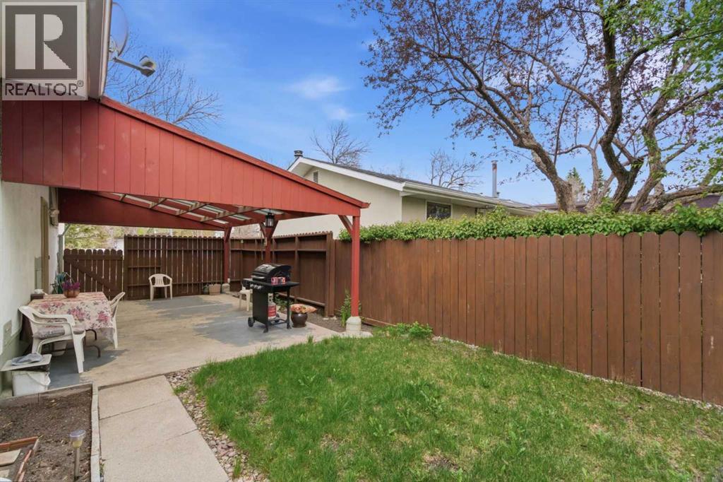 6004 Lloyd Crescent Sw, Calgary, Alberta  T3E 5V7 - Photo 42 - A2312280