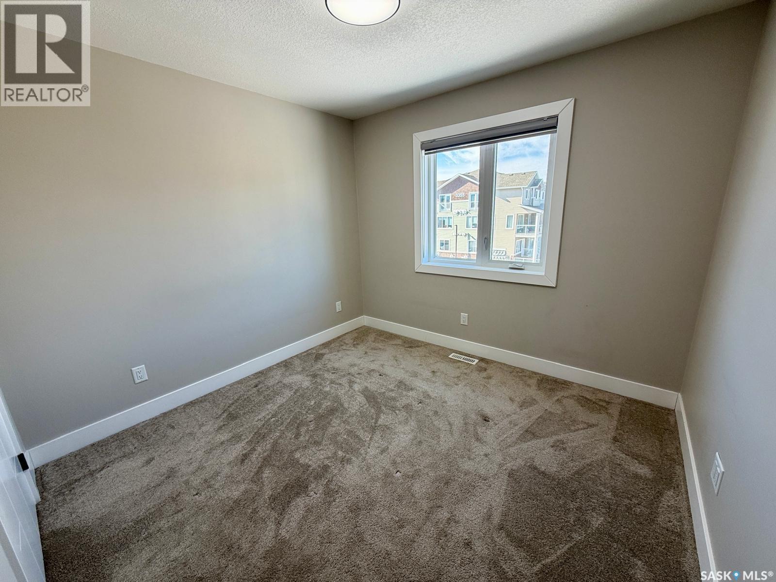 3326 Green Turtle Road, Regina, Saskatchewan  S4V 3N6 - Photo 12 - SK031619