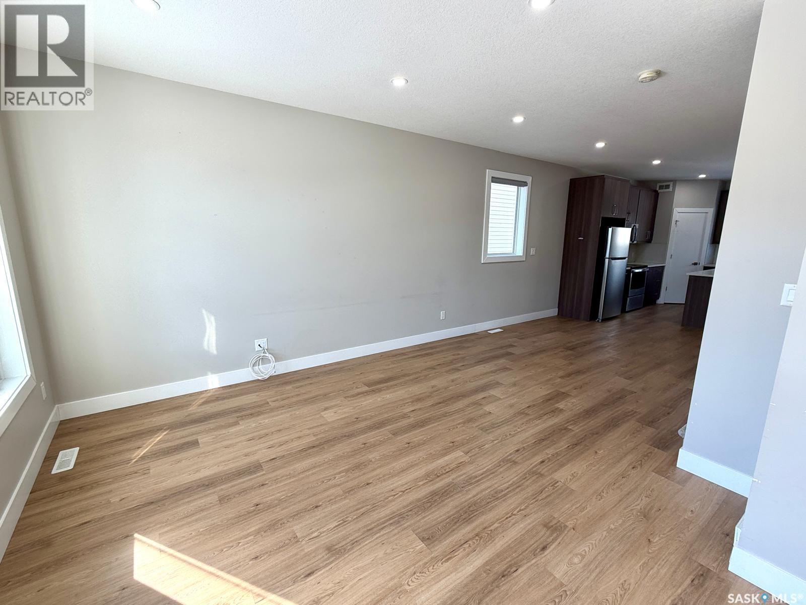 3326 Green Turtle Road, Regina, Saskatchewan  S4V 3N6 - Photo 2 - SK031619