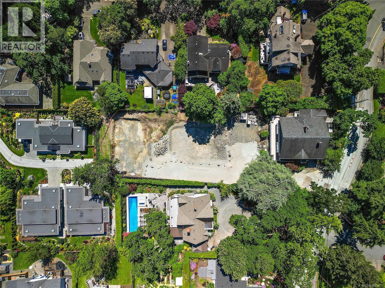 1741 Rockland Ave, Victoria, British Columbia V8S 1W6 - Photo 8 - 1033837