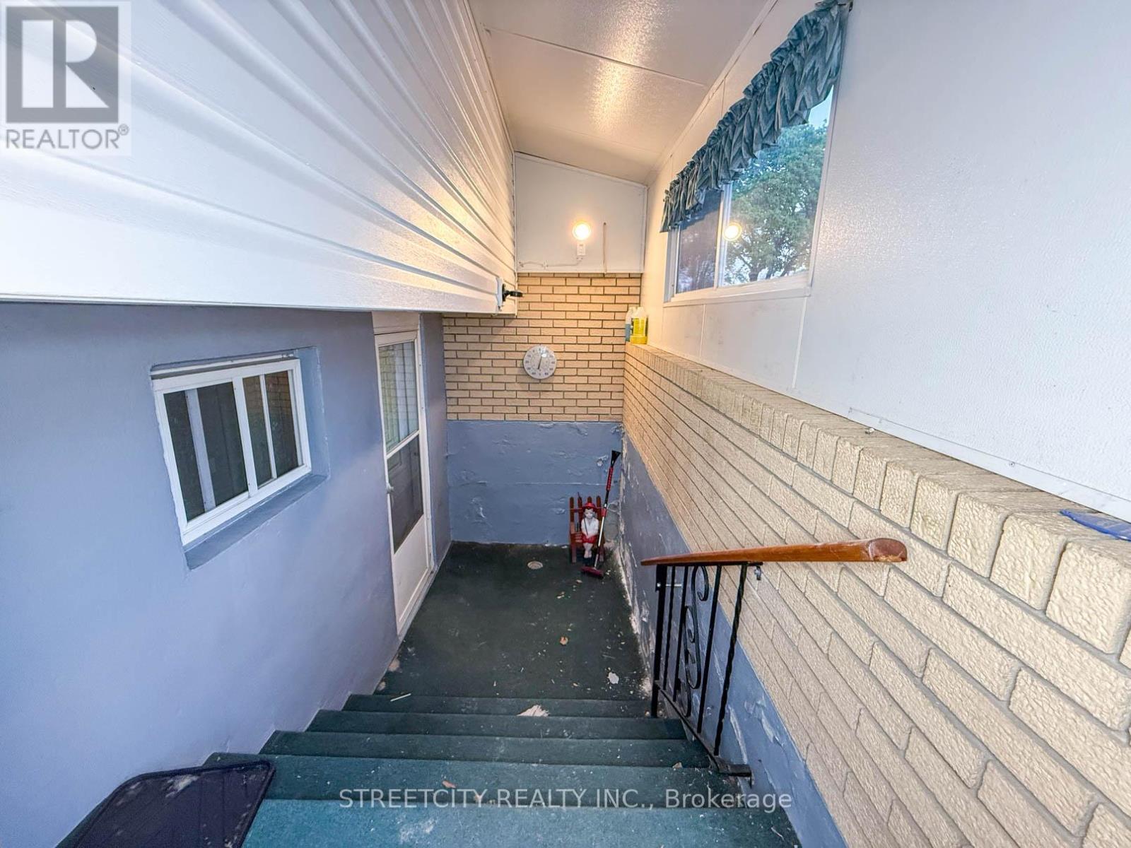 785 Ross Avenue, Sarnia, Ontario  N7T 7R1 - Photo 19 - X13146660