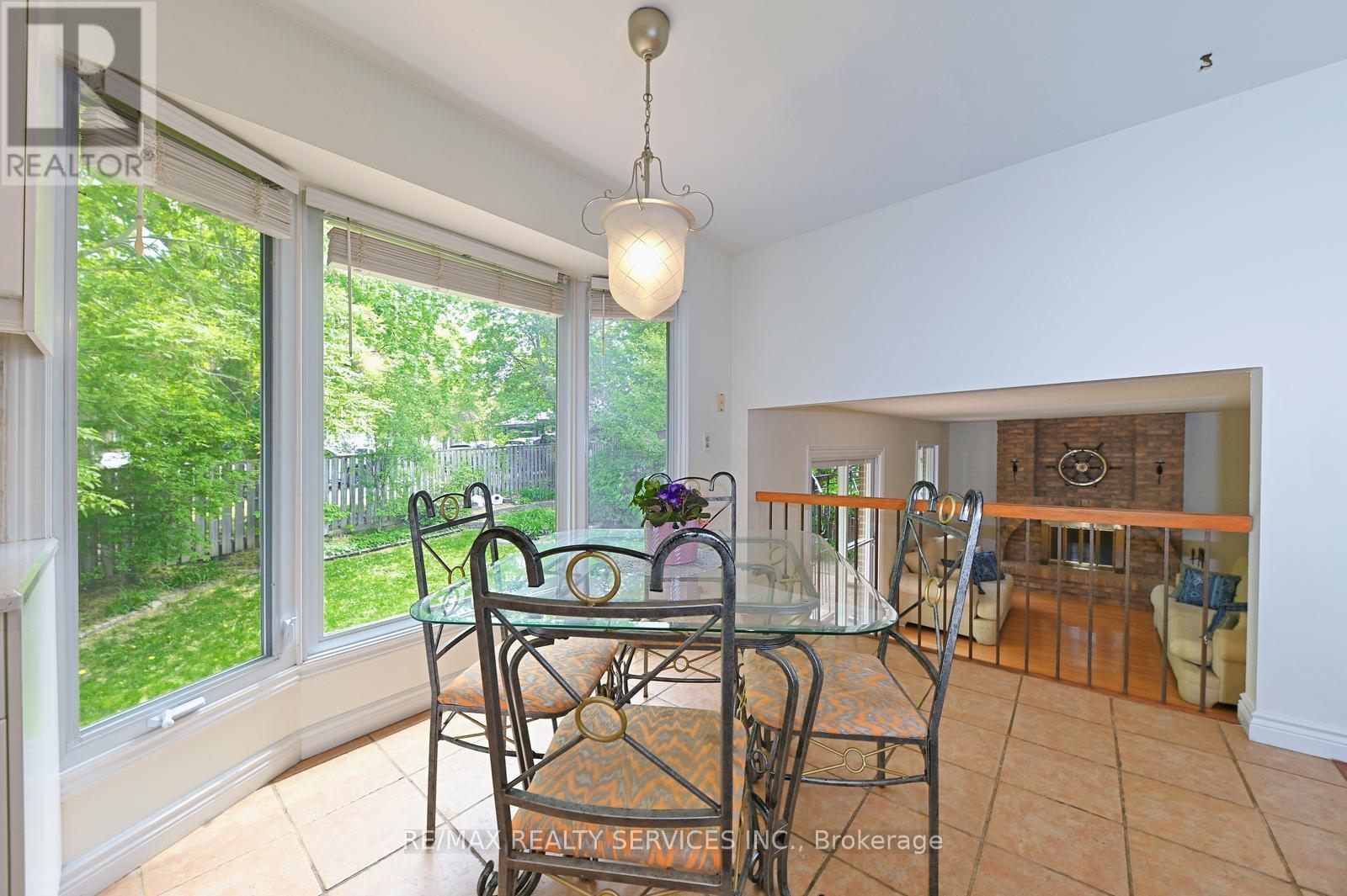 65 Massey Street, Brampton, Ontario  L6S 3A3 - Photo 12 - W13146308