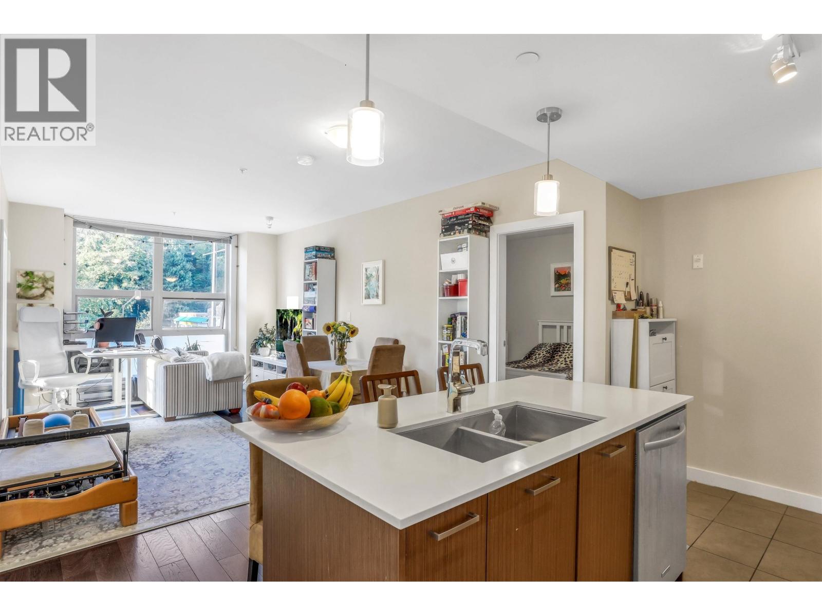 204 1177 Marine Drive, North Vancouver, British Columbia  V7P 1T1 - Photo 10 - R3125187