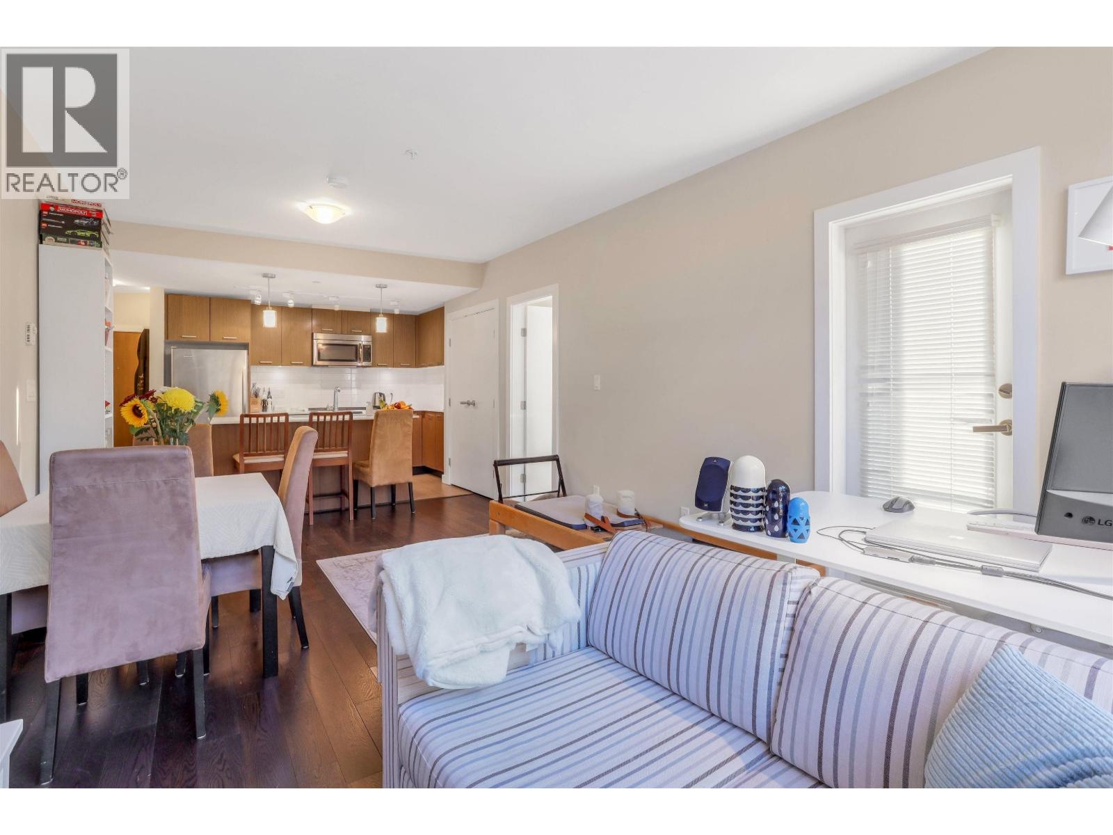204 1177 Marine Drive, North Vancouver, British Columbia  V7P 1T1 - Photo 8 - R3125187