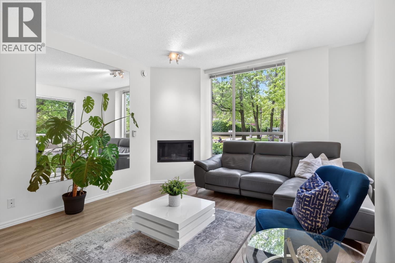 201 2668 ASH STREET, Vancouver, British Columbia