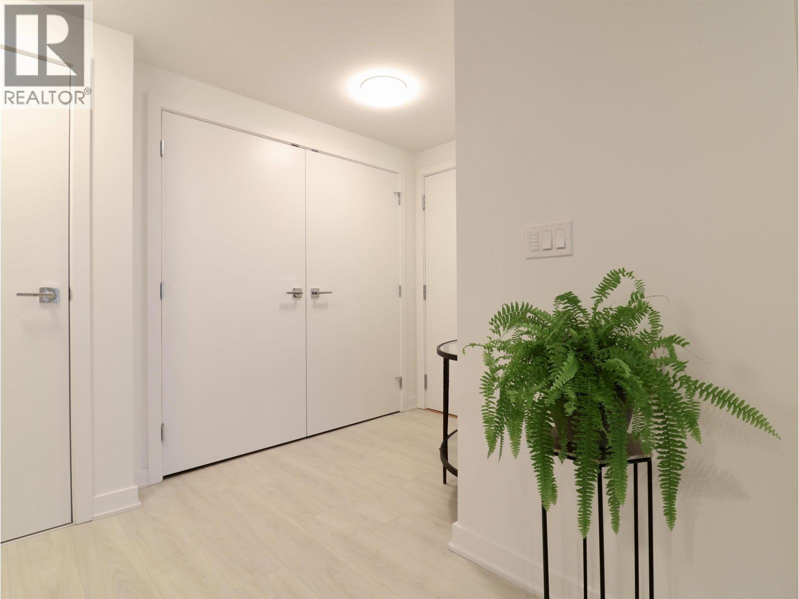 1604 1401 Hunter Street, North Vancouver, British Columbia  V7J 0E2 - Photo 8 - R3125207