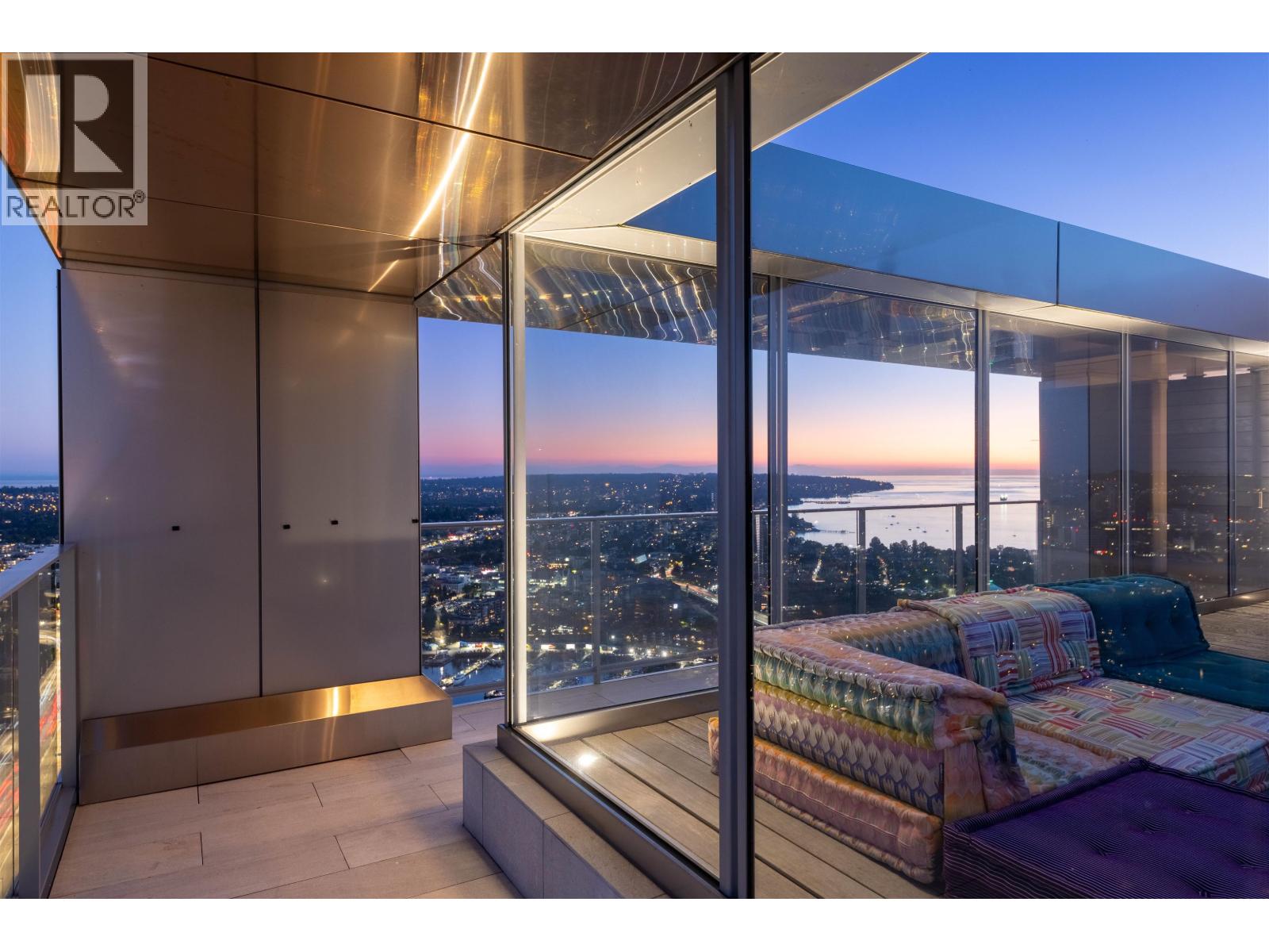 PH1 1480 HOWE STREET, Vancouver, British Columbia