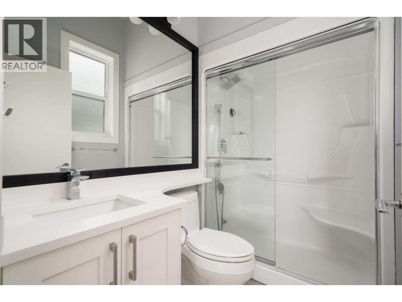 6650 Napier Street, Burnaby, British Columbia  V5B 2C3 - Photo 17 - R3125176