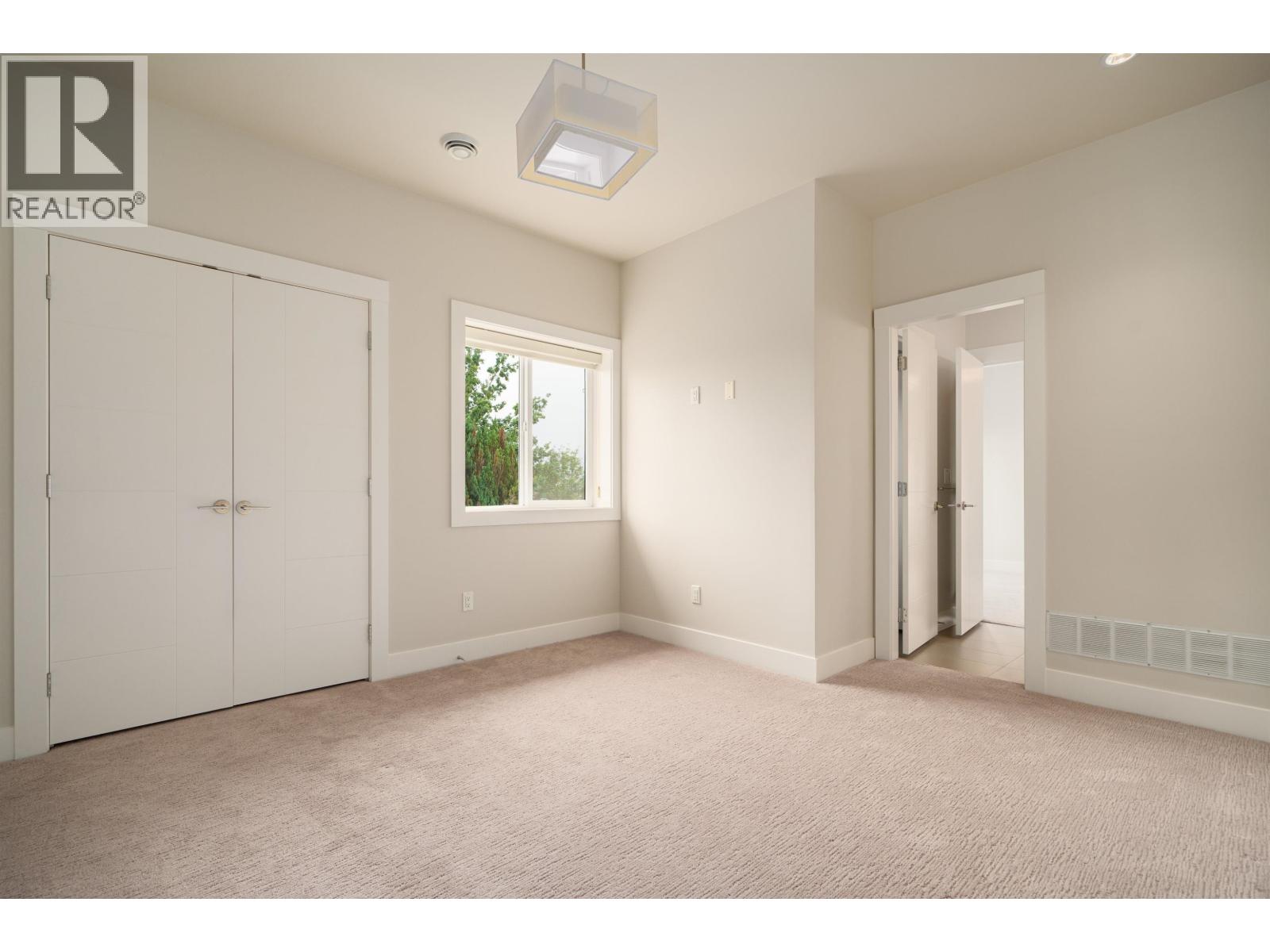 6650 Napier Street, Burnaby, British Columbia  V5B 2C3 - Photo 22 - R3125176