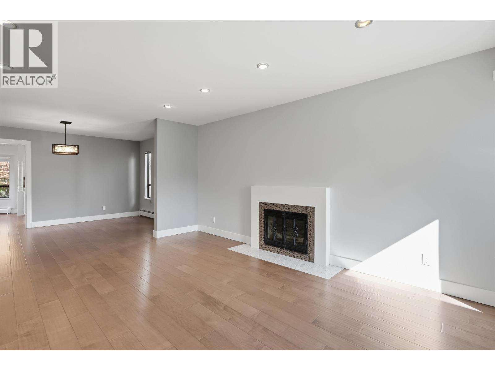 6215 Garnet Drive, Richmond, British Columbia  V7C 4Z8 - Photo 10 - R3125237
