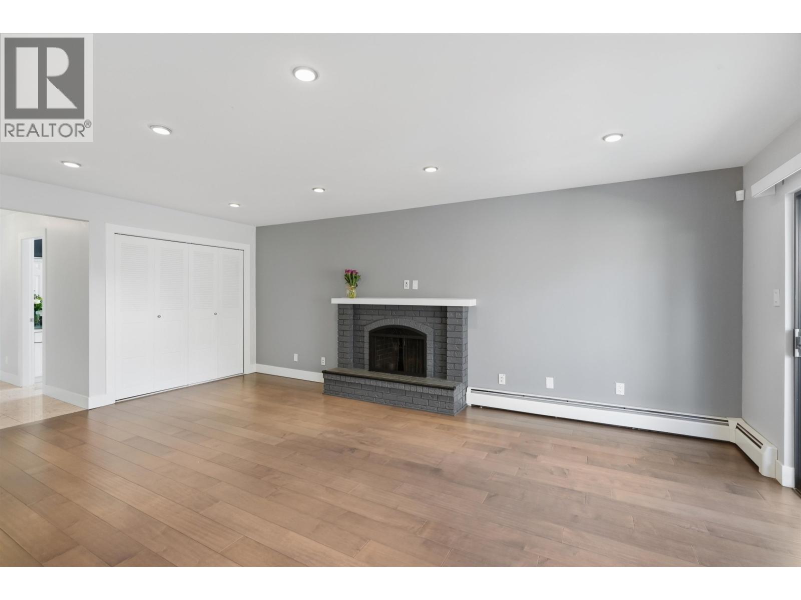 6215 Garnet Drive, Richmond, British Columbia  V7C 4Z8 - Photo 11 - R3125237