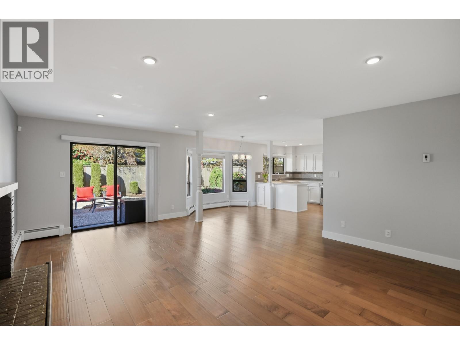 6215 Garnet Drive, Richmond, British Columbia  V7C 4Z8 - Photo 13 - R3125237