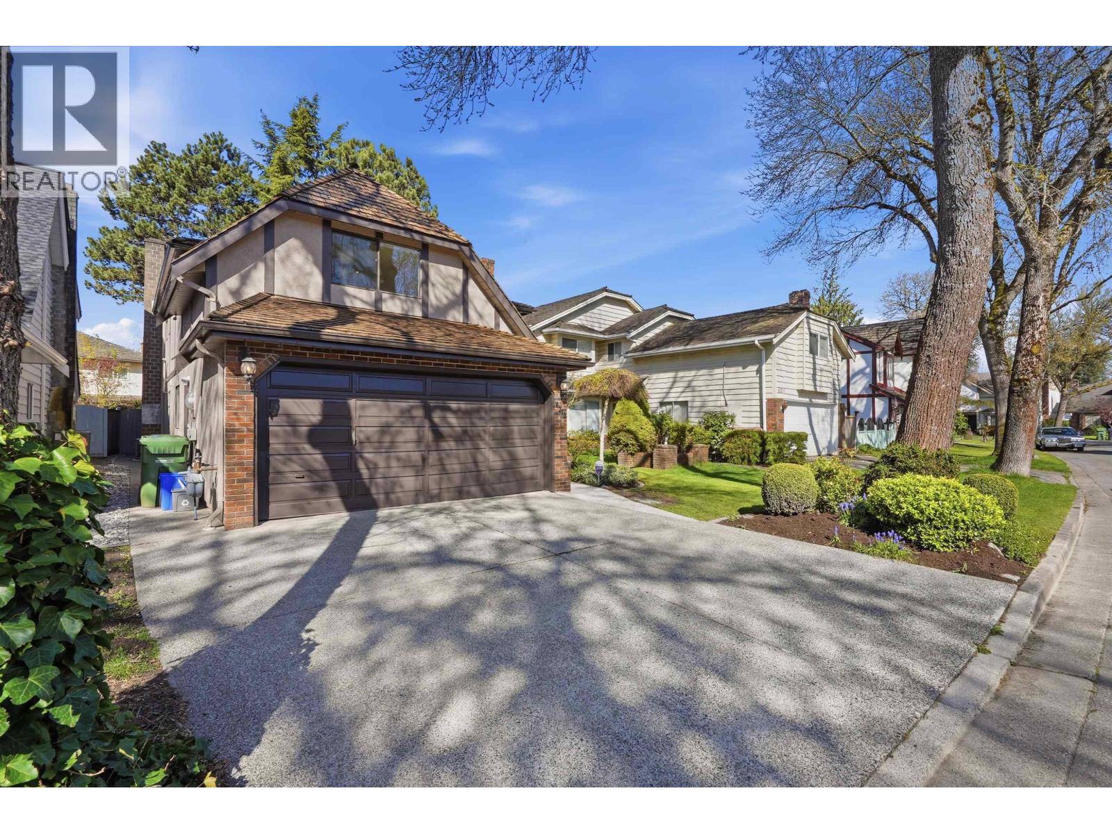 6215 Garnet Drive, Richmond, British Columbia  V7C 4Z8 - Photo 2 - R3125237