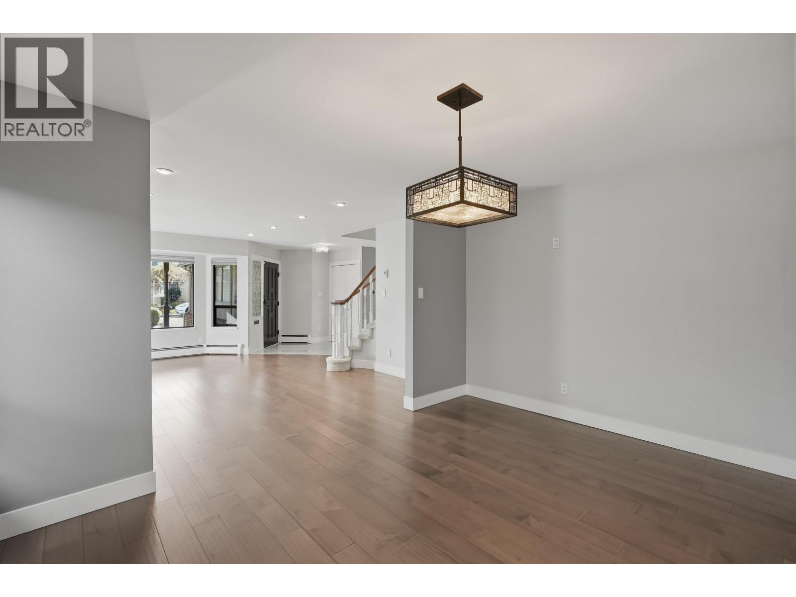 6215 Garnet Drive, Richmond, British Columbia  V7C 4Z8 - Photo 7 - R3125237