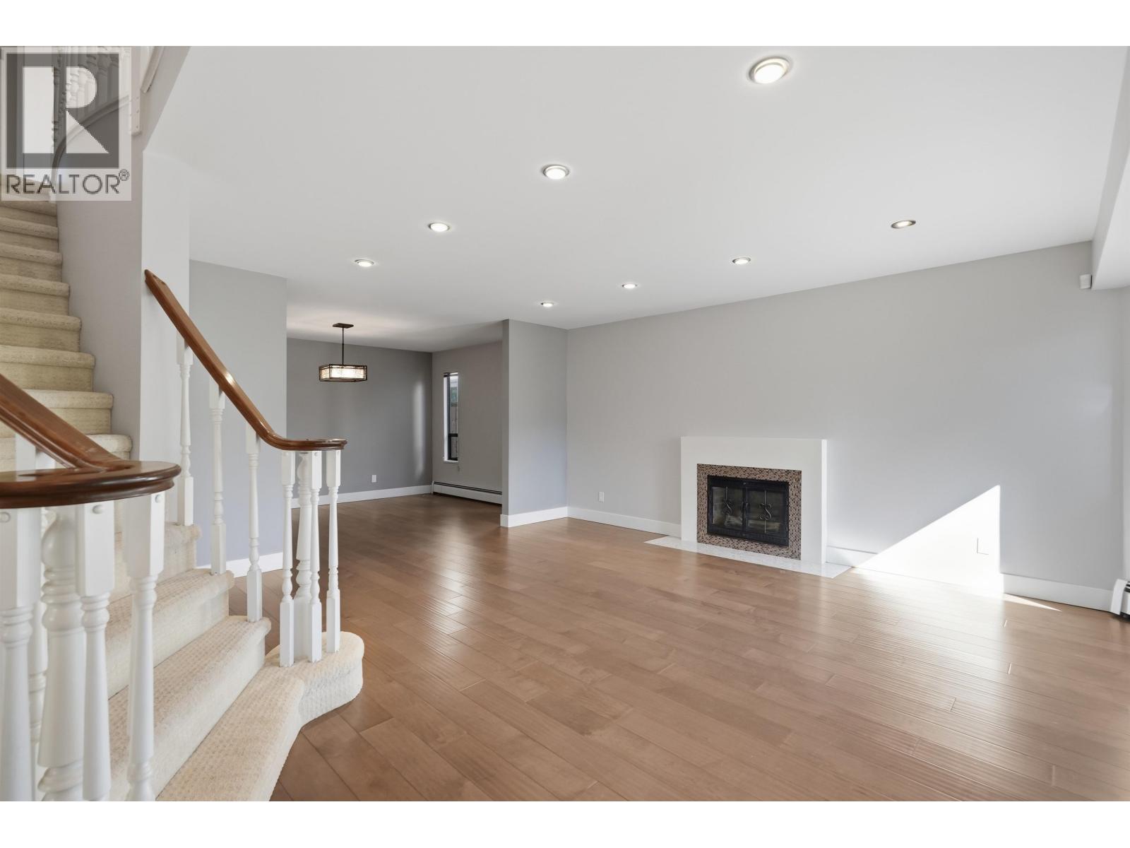 6215 Garnet Drive, Richmond, British Columbia  V7C 4Z8 - Photo 8 - R3125237