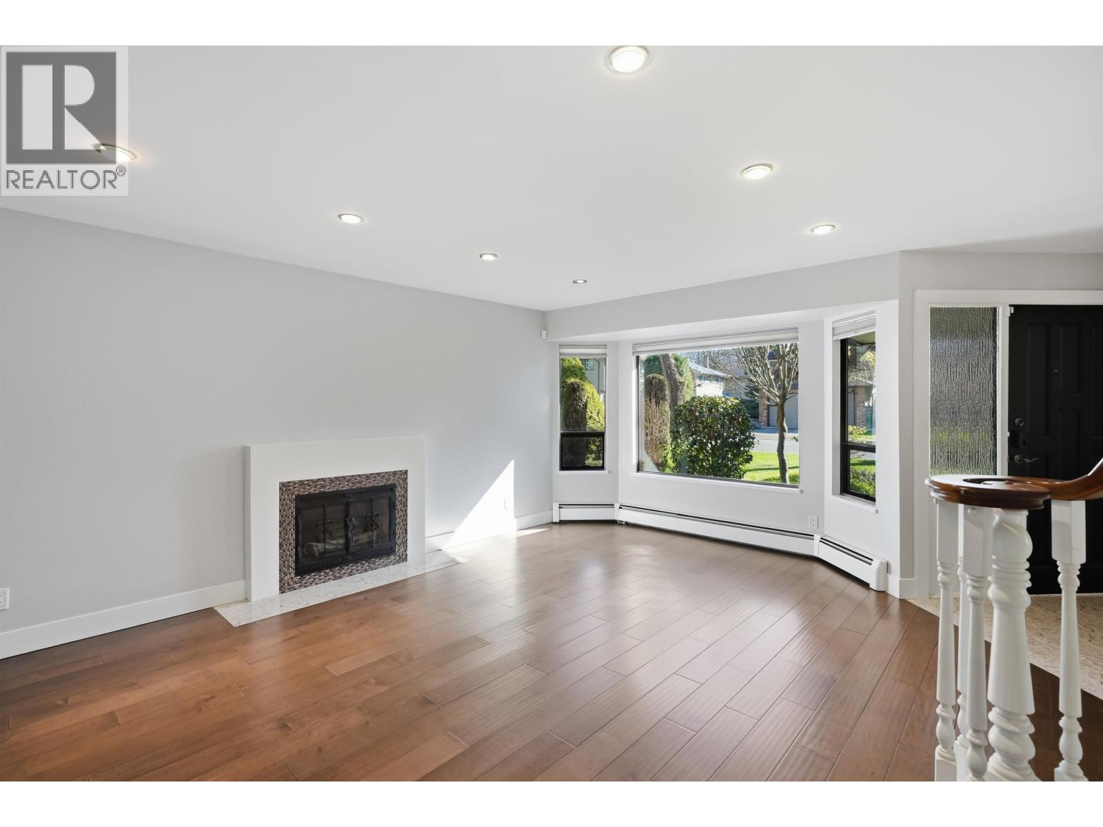 6215 Garnet Drive, Richmond, British Columbia  V7C 4Z8 - Photo 9 - R3125237