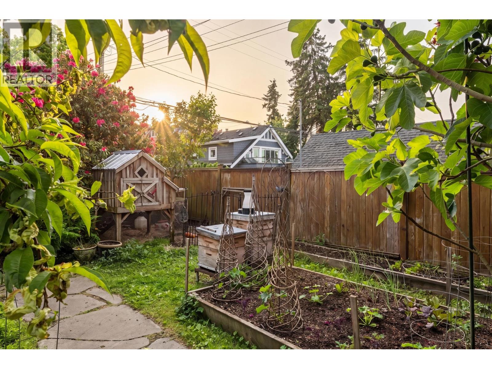 1544 E 13th Avenue, Vancouver, British Columbia  V5N 2B8 - Photo 31 - R3125250