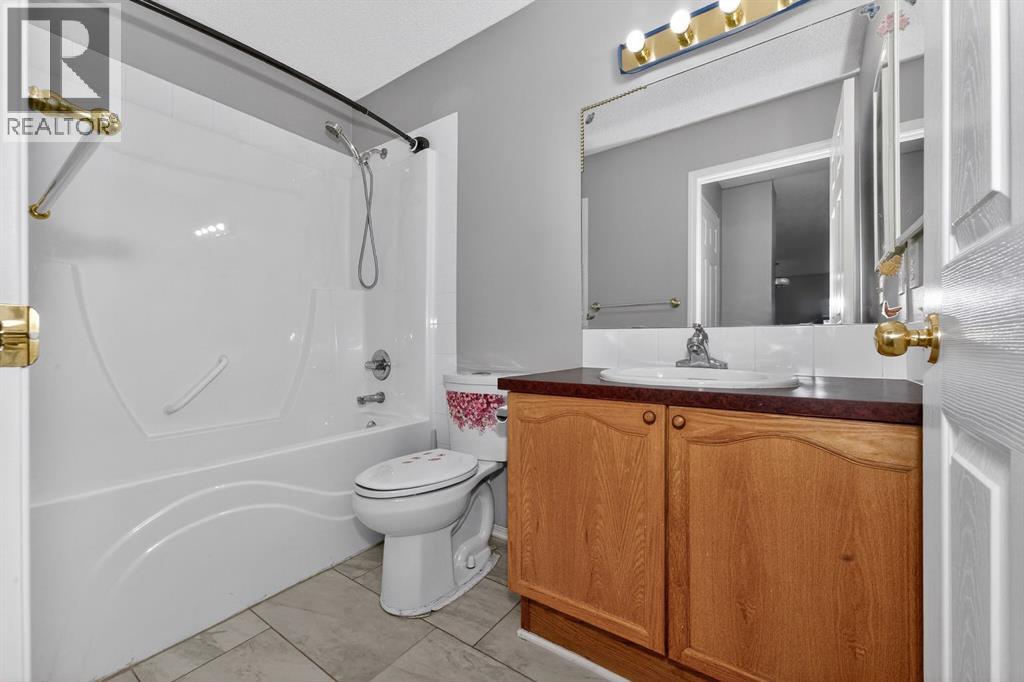 42 Royal Elm Drive NW, Calgary, Alberta  T3G 5P7 - Photo 29 - A2311261