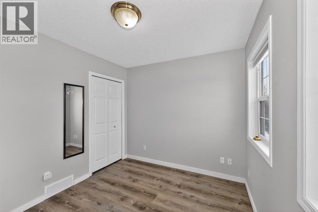 42 Royal Elm Drive NW, Calgary, Alberta  T3G 5P7 - Photo 27 - A2311261