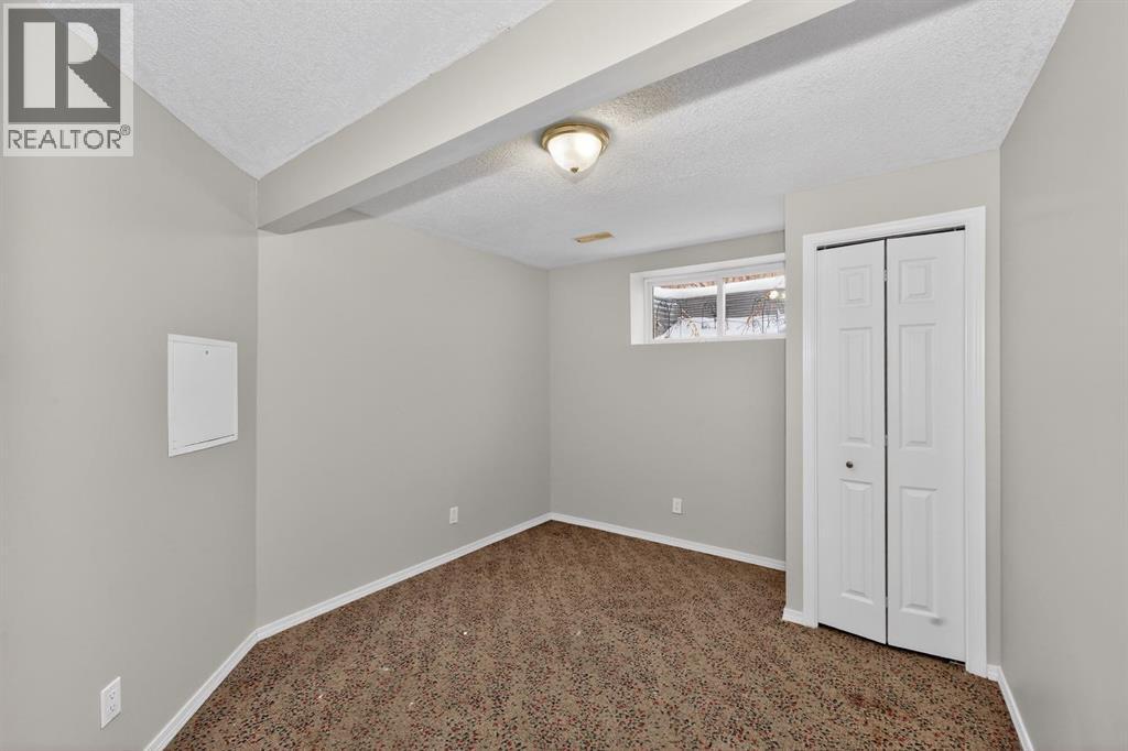 42 Royal Elm Drive NW, Calgary, Alberta  T3G 5P7 - Photo 34 - A2311261