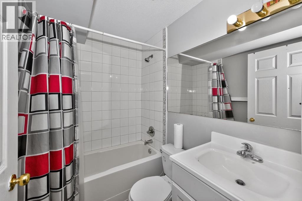 42 Royal Elm Drive NW, Calgary, Alberta  T3G 5P7 - Photo 35 - A2311261