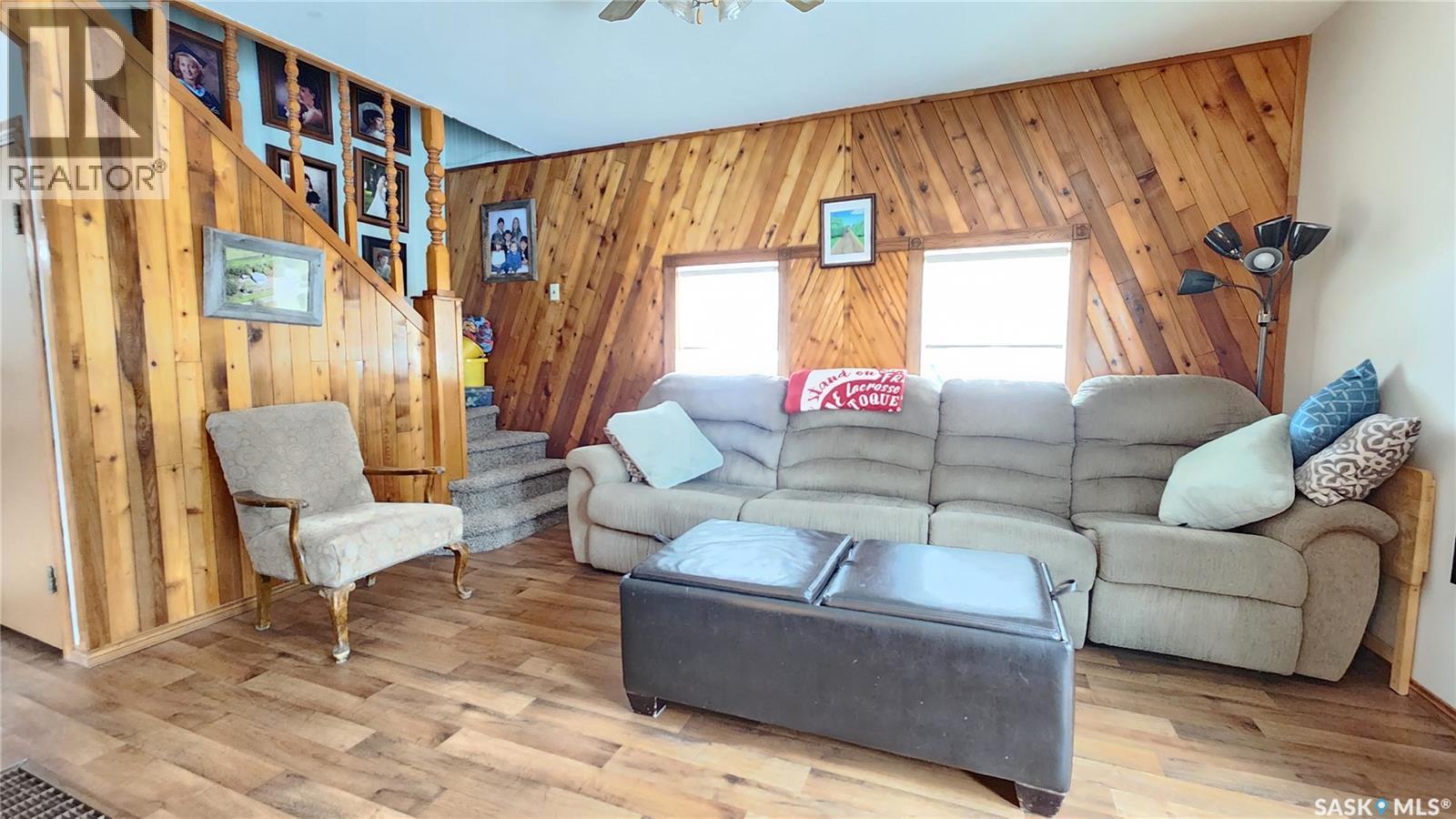 24 Railway Avenue, Meota Rm No.468, Saskatchewan  S9A 2X4 - Photo 12 - SK028358