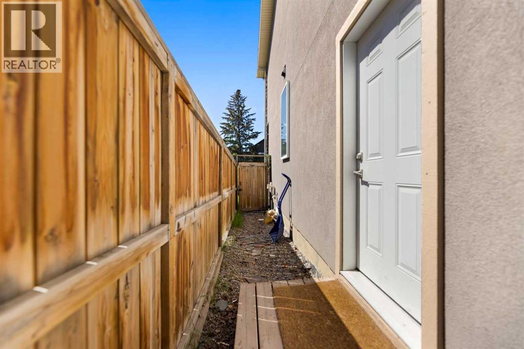 4410 17 Avenue NW, Calgary, Alberta  T3B 0N8 - Photo 4 - A2298245