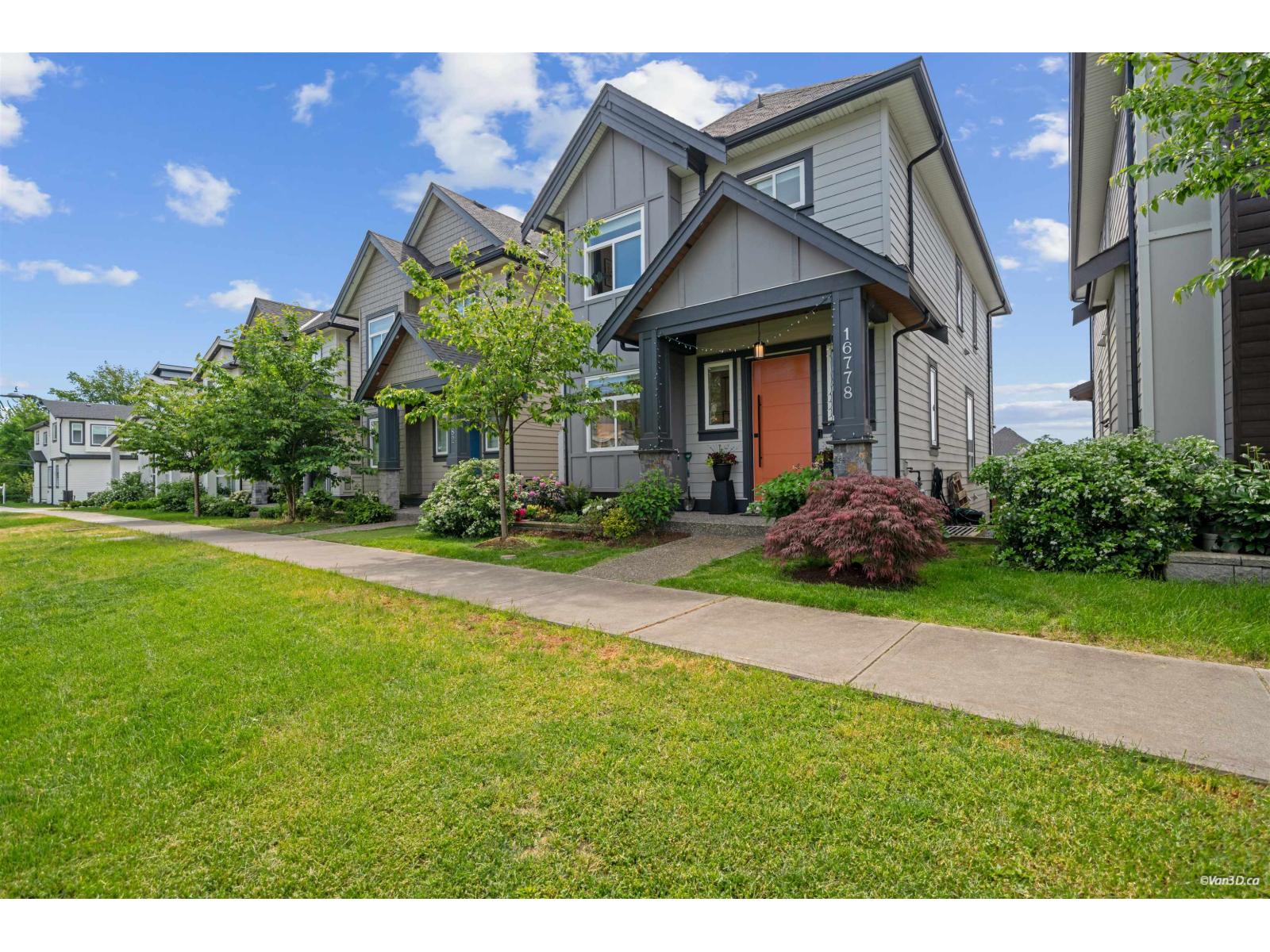 16778 20a Avenue, Surrey, British Columbia  V3Z 9M9 - Photo 2 - R3124918