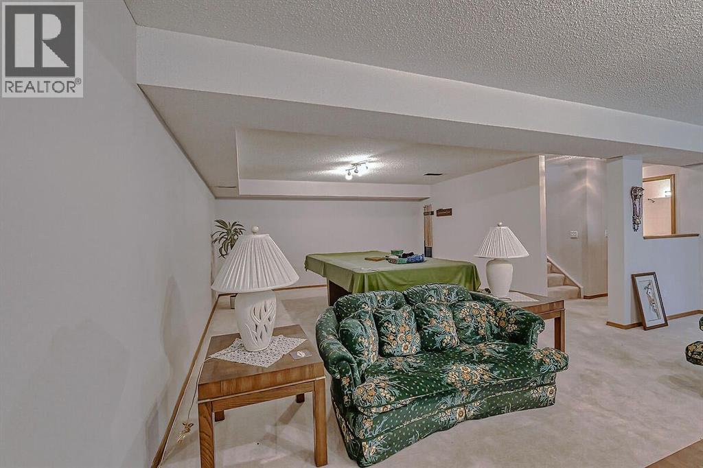 37 Edgepark Villas NW, Calgary, Alberta  T3A 3S2 - Photo 23 - A2310275