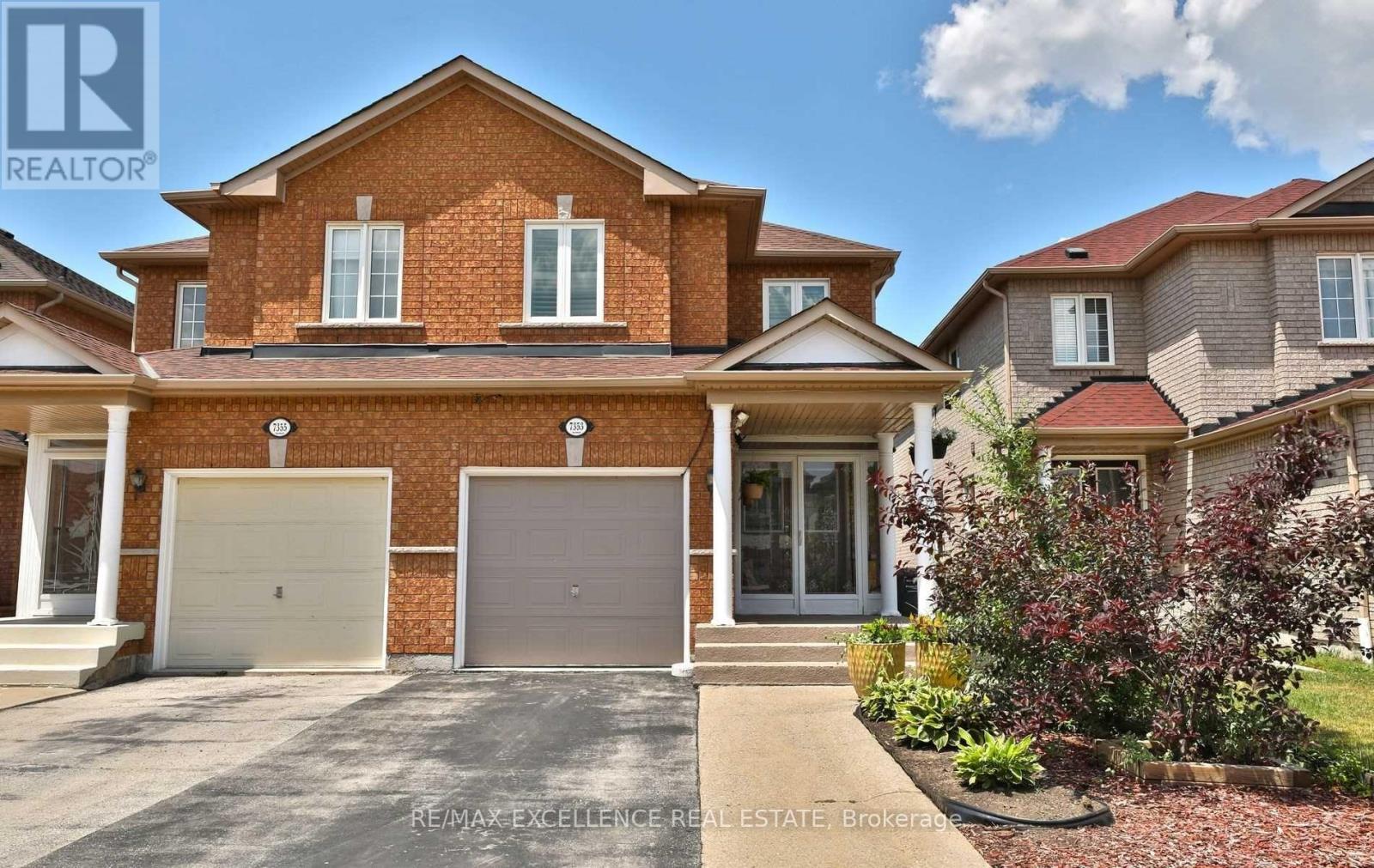 7353 Lowville Heights, Mississauga, Ontario  L5N 8L6 - Photo 1 - W13146656