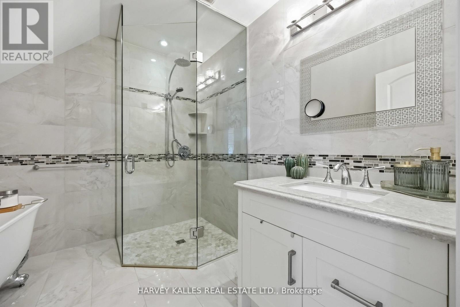 27 Ashley Park Road, Toronto, Ontario  M9A 4C9 - Photo 28 - W13146672