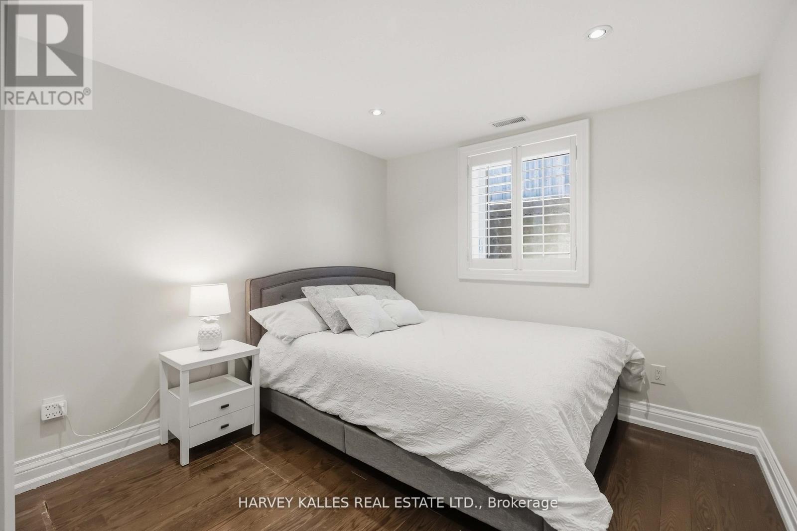27 Ashley Park Road, Toronto, Ontario  M9A 4C9 - Photo 36 - W13146672
