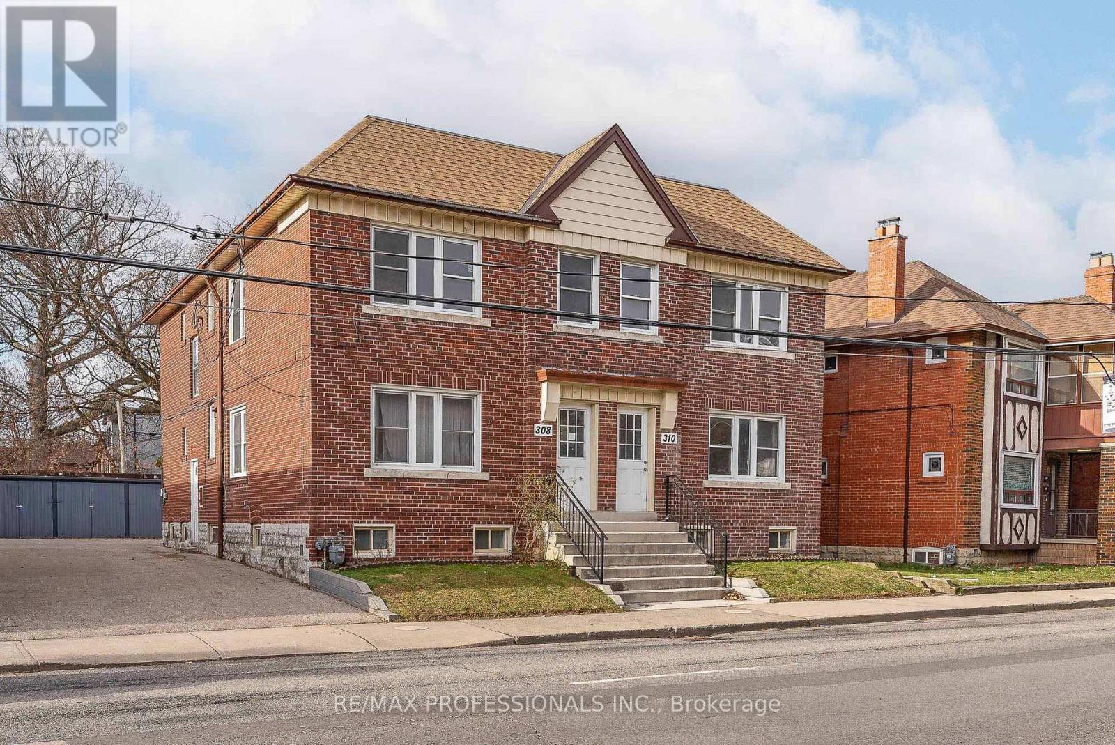 Main - 308 Jane Street, Toronto, Ontario  M6S 3Z4 - Photo 2 - W13146682
