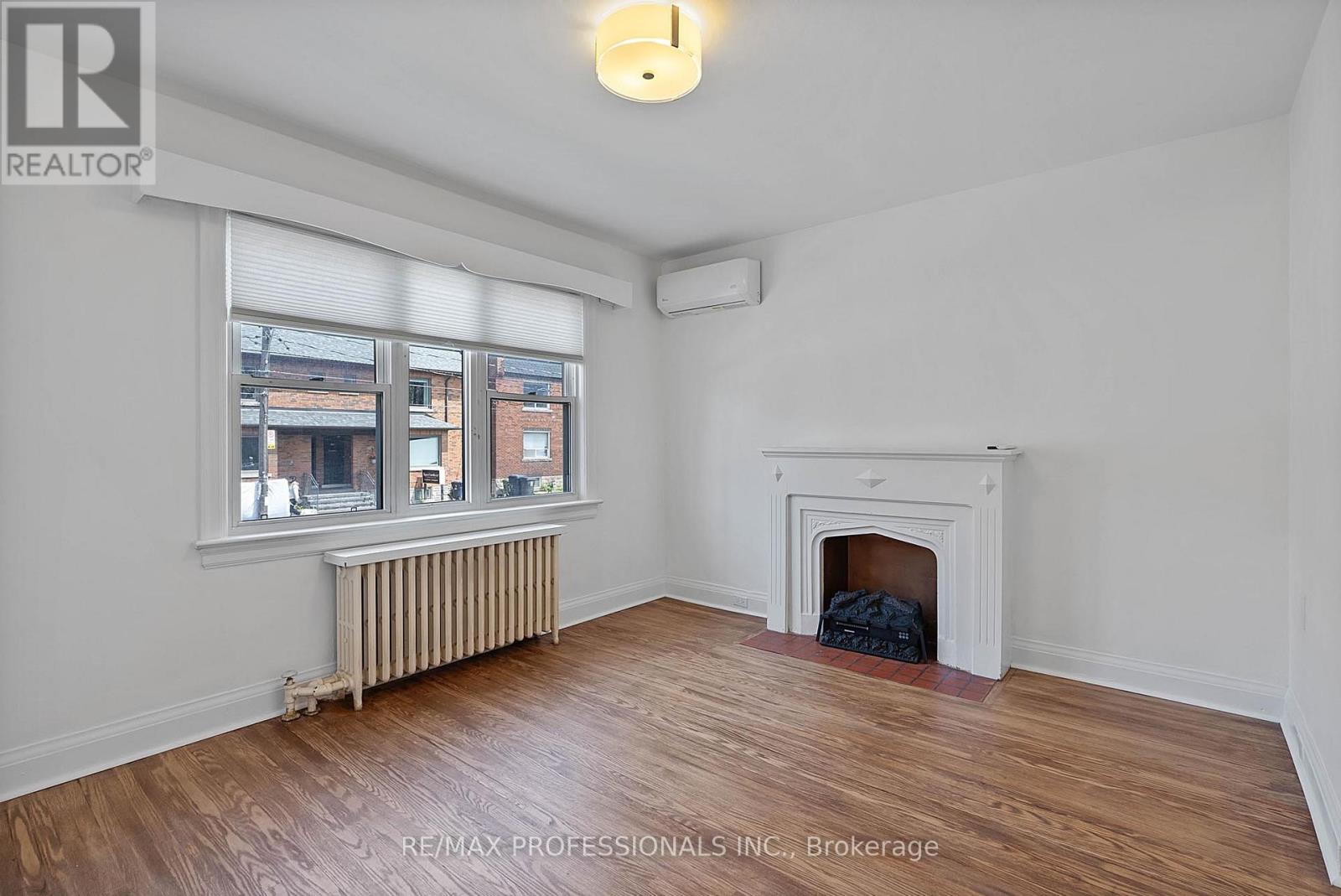 Main - 308 Jane Street, Toronto, Ontario  M6S 3Z4 - Photo 4 - W13146682