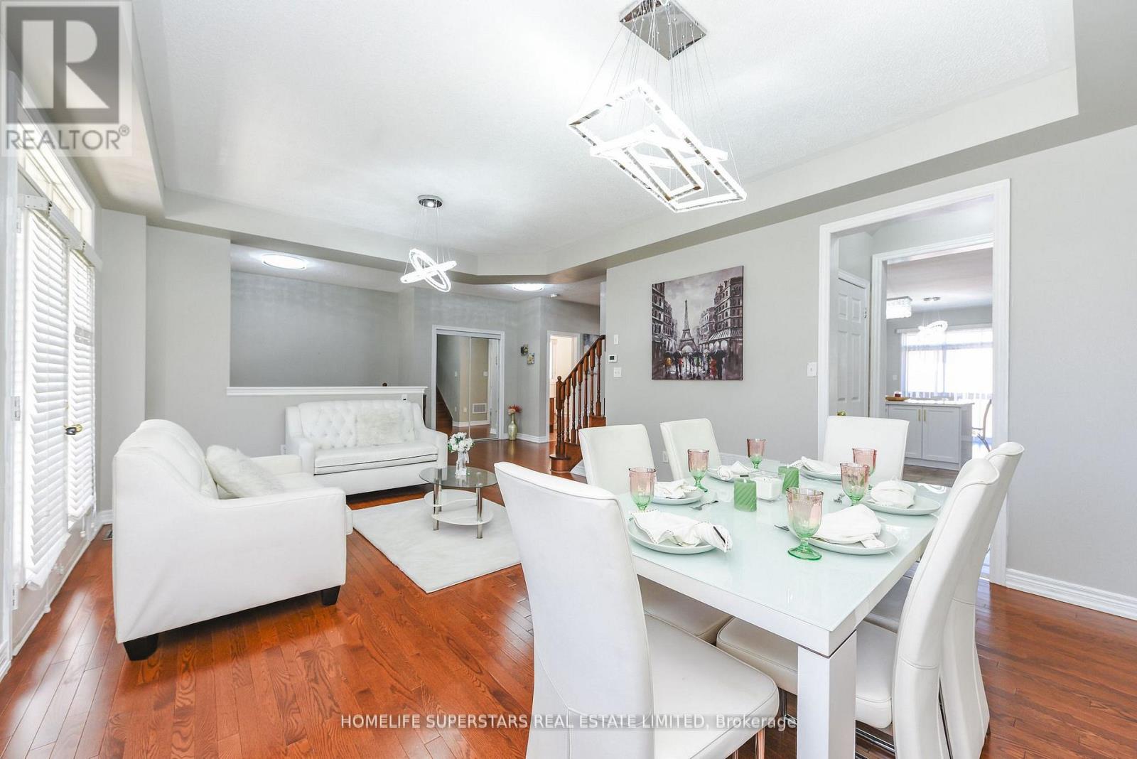 5 Amy Avenue, Brampton, Ontario  L6P 3L7 - Photo 2 - W13146696