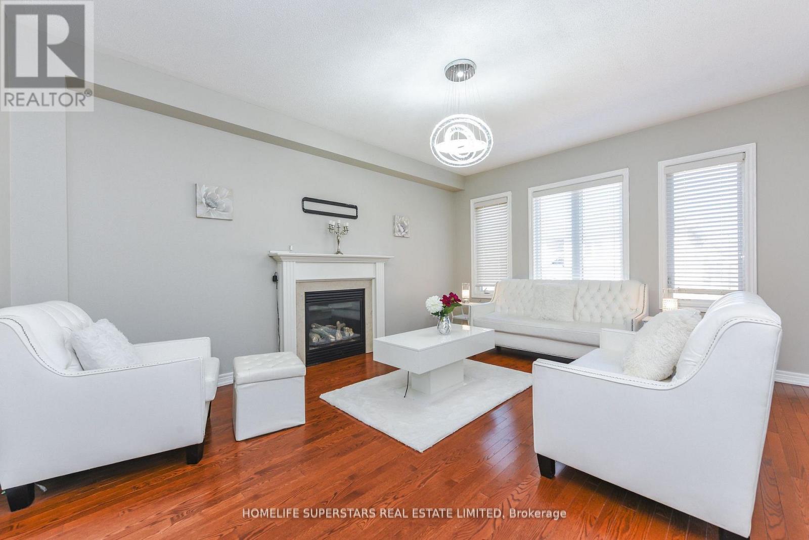 5 Amy Avenue, Brampton, Ontario  L6P 3L7 - Photo 3 - W13146696