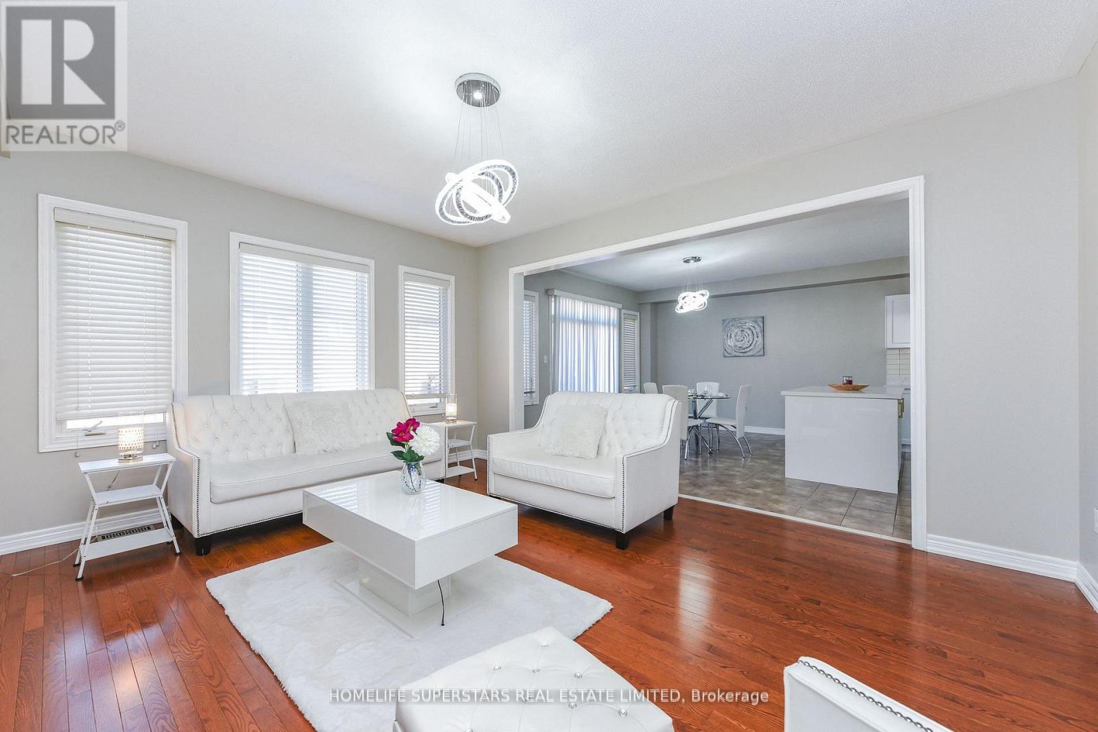 5 Amy Avenue, Brampton, Ontario  L6P 3L7 - Photo 4 - W13146696