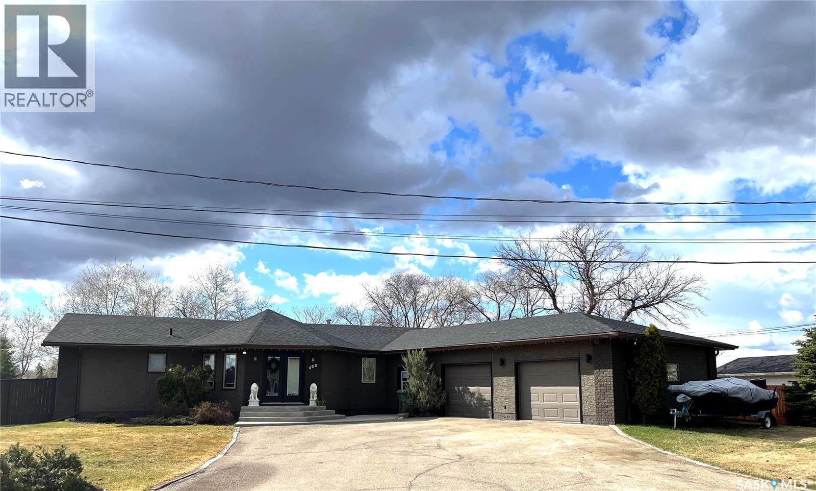 408 Macdonald STREET, Nipawin, Saskatchewan