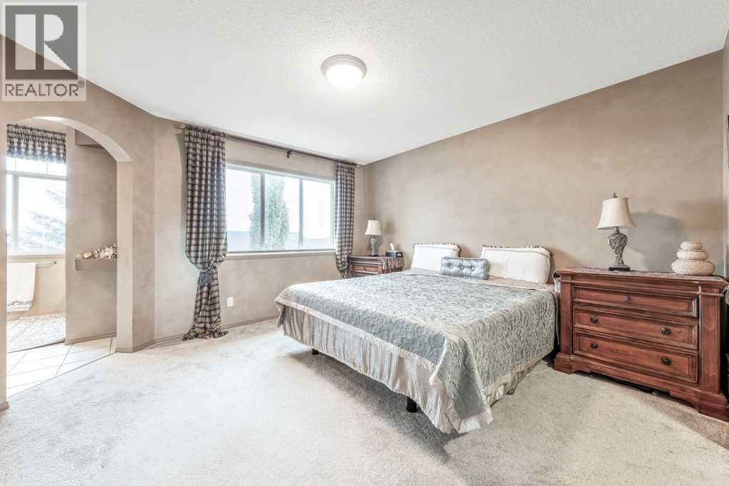 40 Cougar Ridge Heights SW, Calgary, Alberta  T3H 4X5 - Photo 32 - A2301276