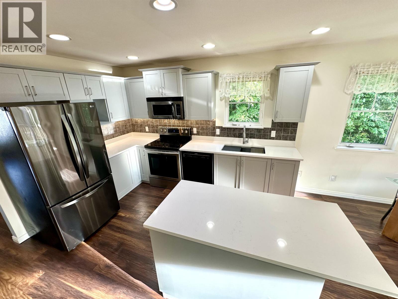 328 3000 Riverbend Drive, Coquitlam, British Columbia  V3C 6R1 - Photo 7 - R3123801
